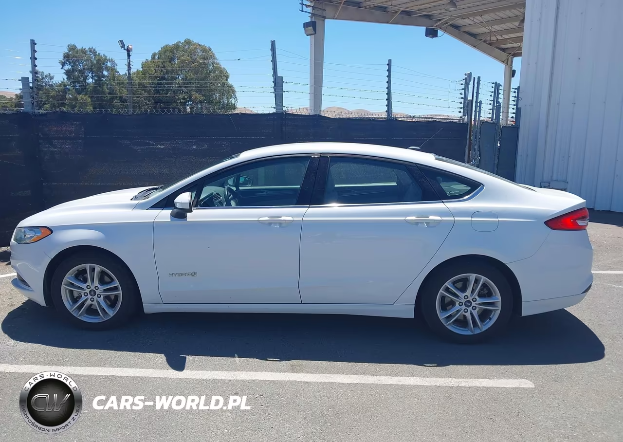 2018 Ford Fusion Hybrid S VIN:3FA6P0UU5JR235729 - 14