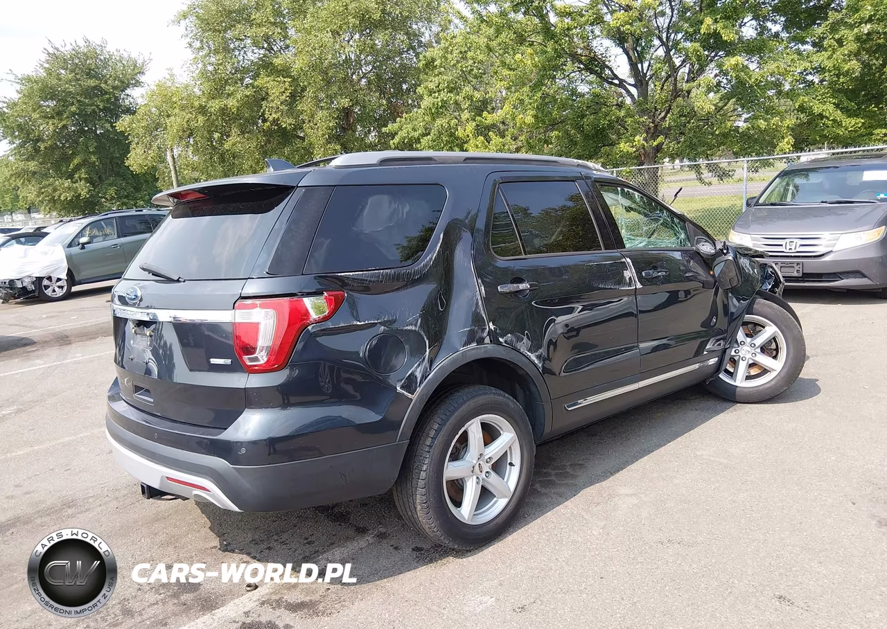 2017 Ford Explorer Xlt VIN:1FM5K8DH1HGE13106 - 4