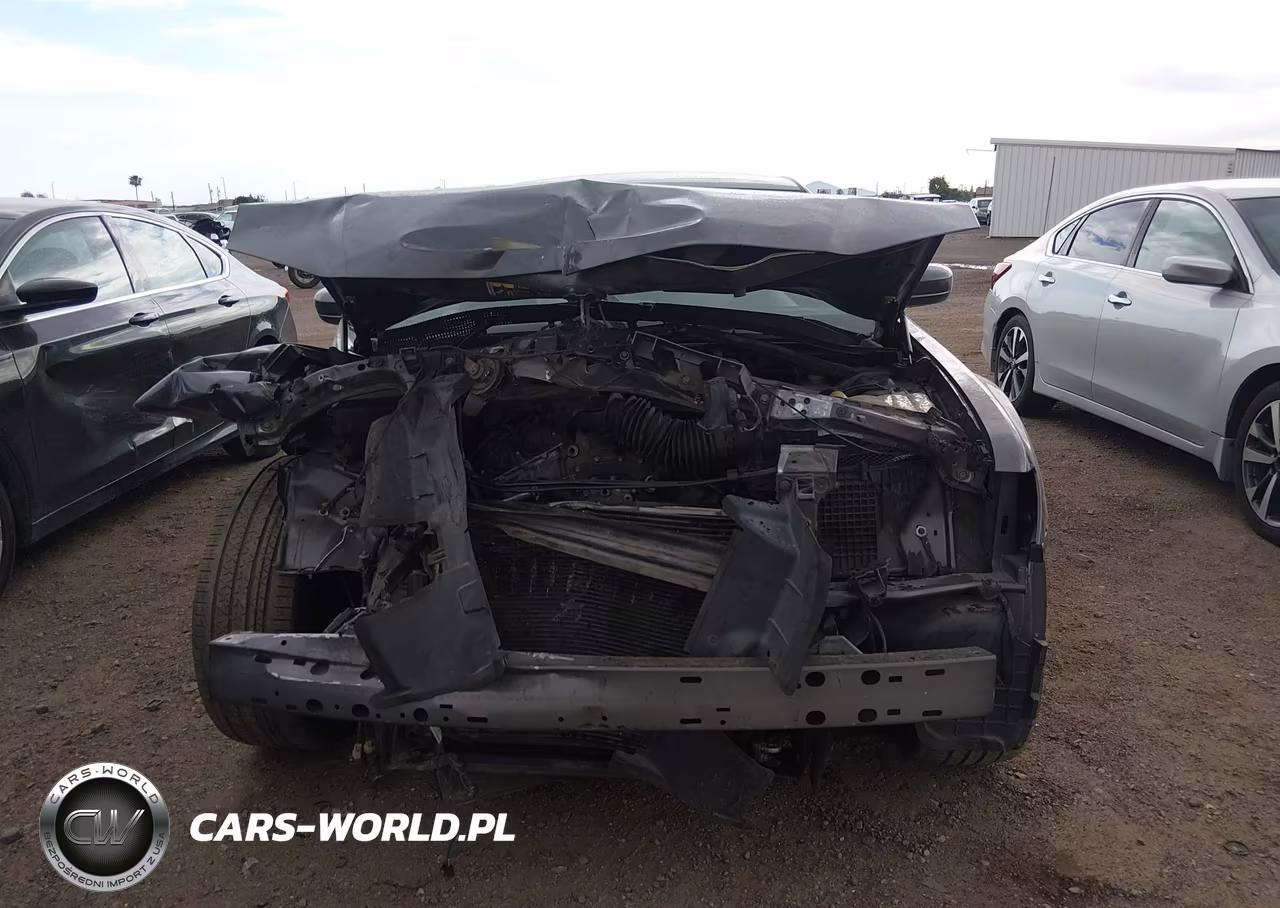 2020 Chrysler 300 300S VIN:2C3CCABG0LH158587 - 12