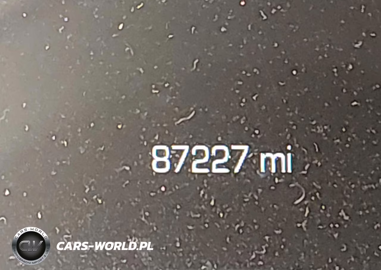 2020 Chrysler 300 300S VIN:2C3CCABG0LH158587 - 15