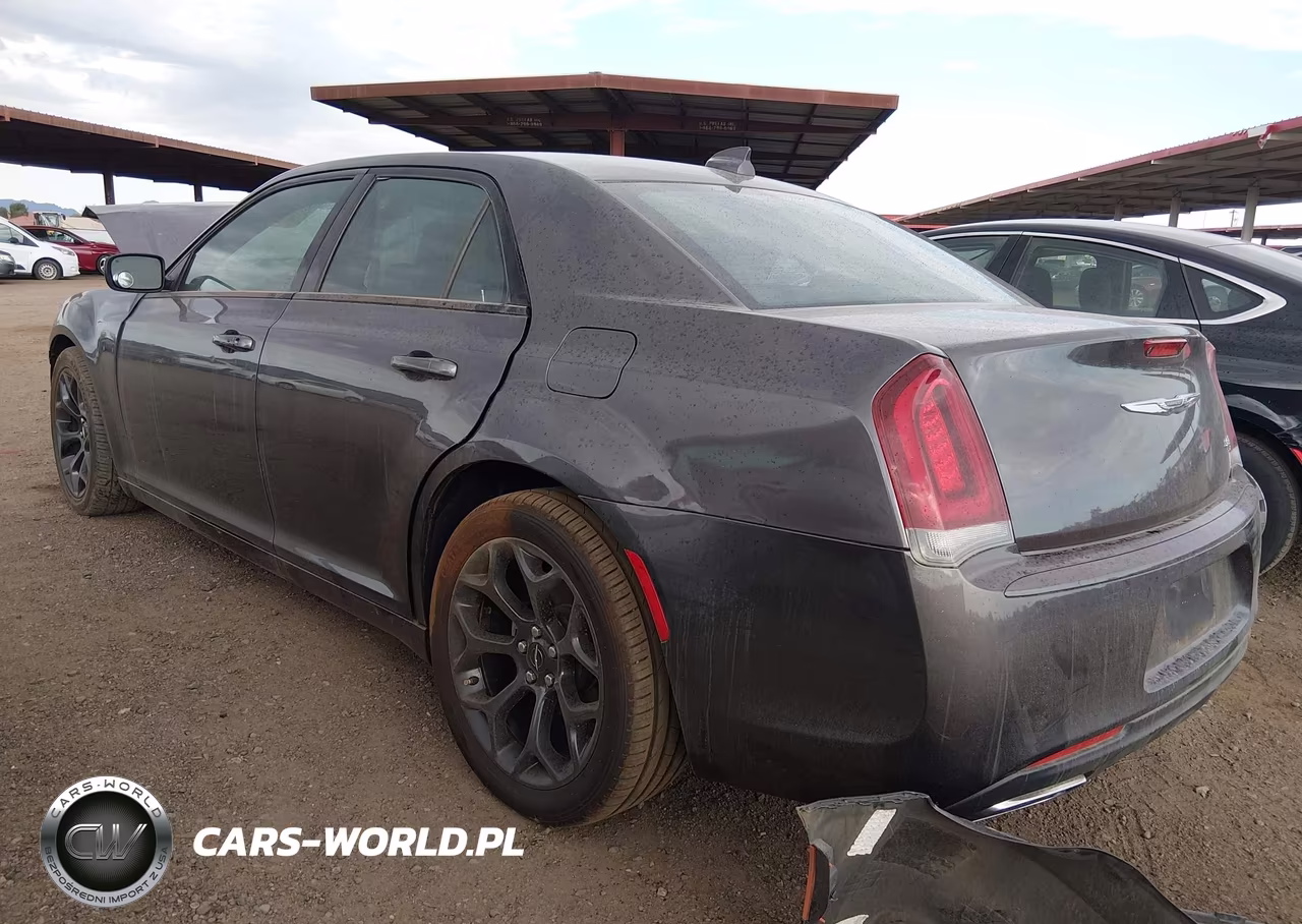 2020 Chrysler 300 300S VIN:2C3CCABG0LH158587 - 3