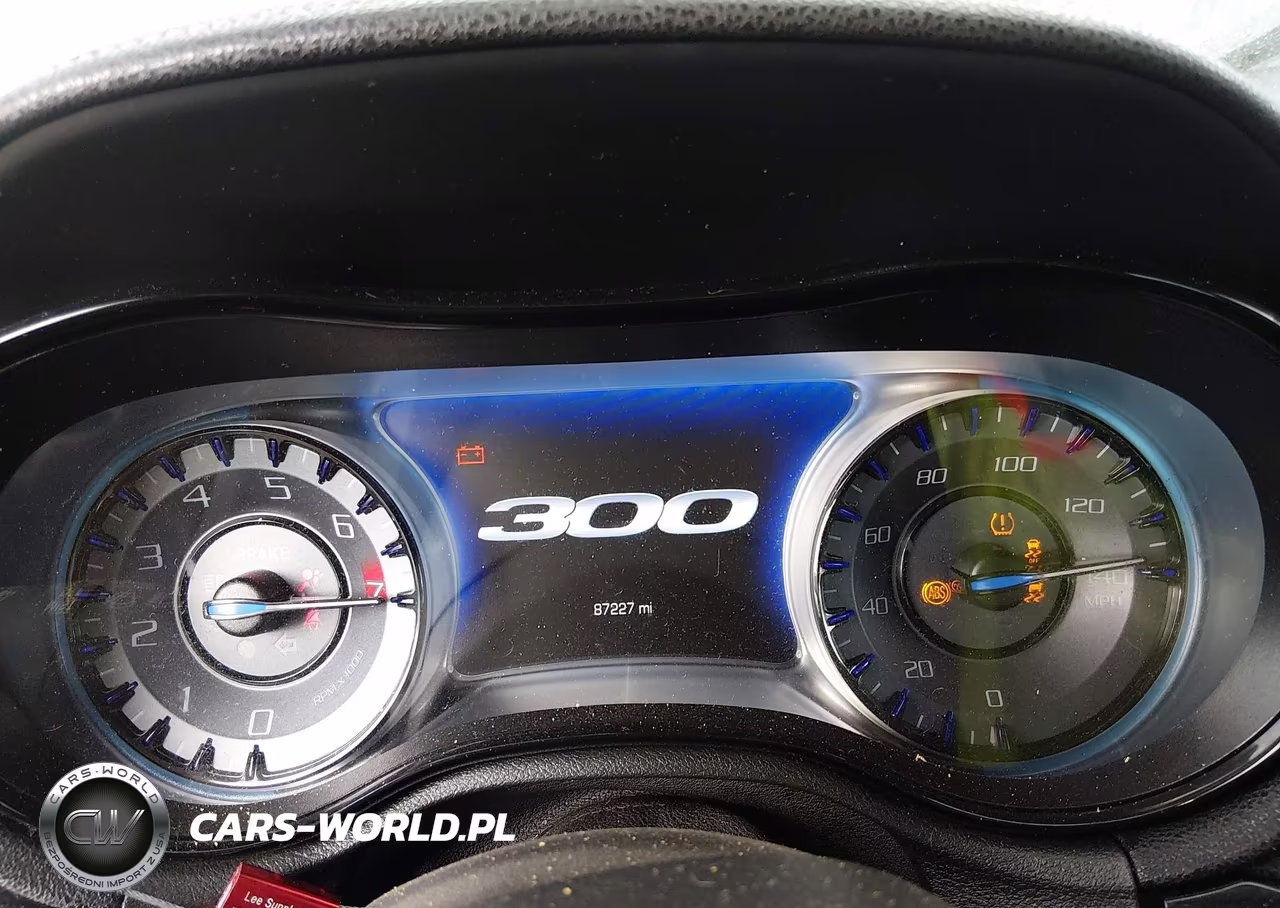 2020 Chrysler 300 300S VIN:2C3CCABG0LH158587 - 7