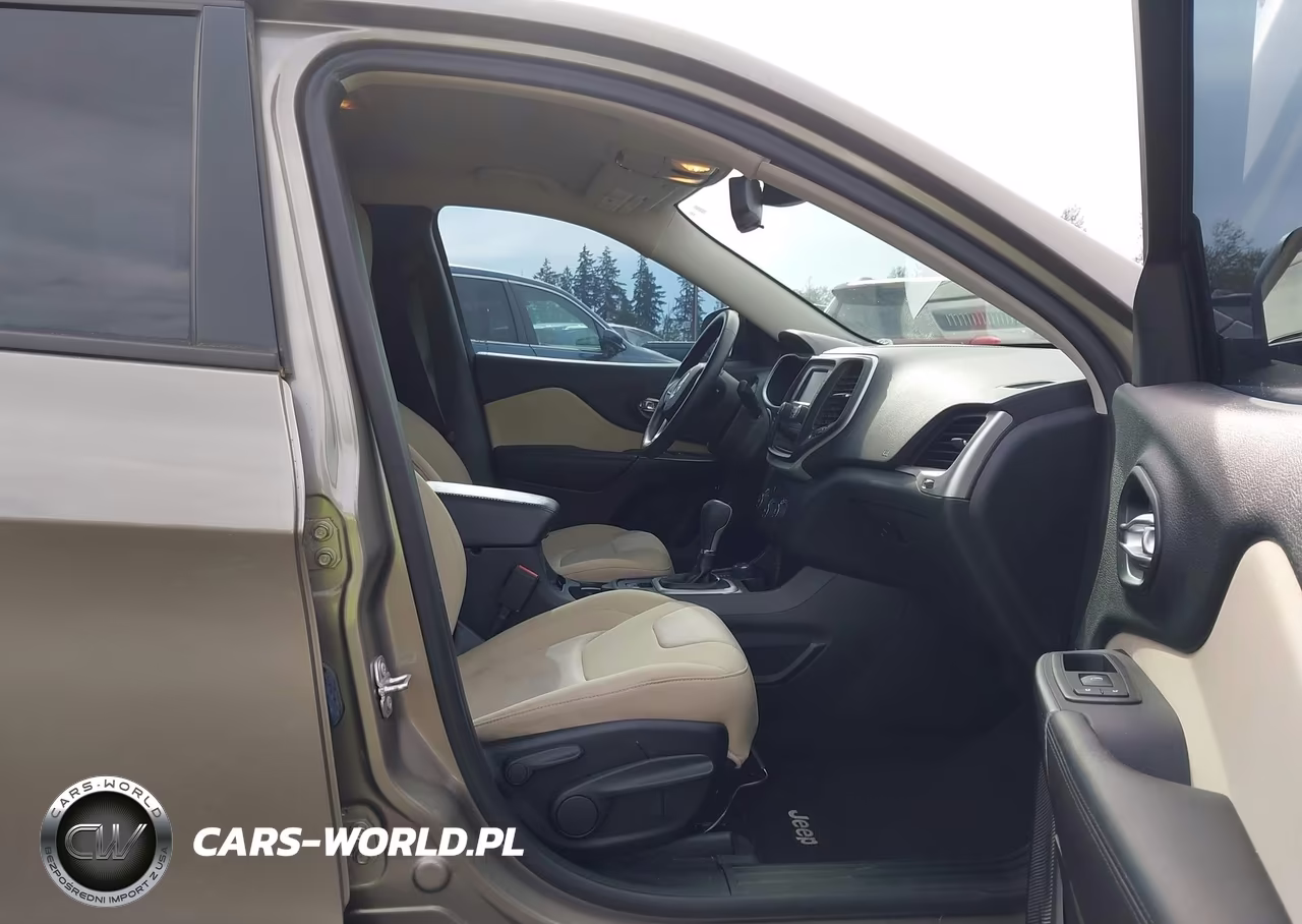 2016 Jeep Cherokee Sport VIN:1C4PJMAB8GW289168 - 5