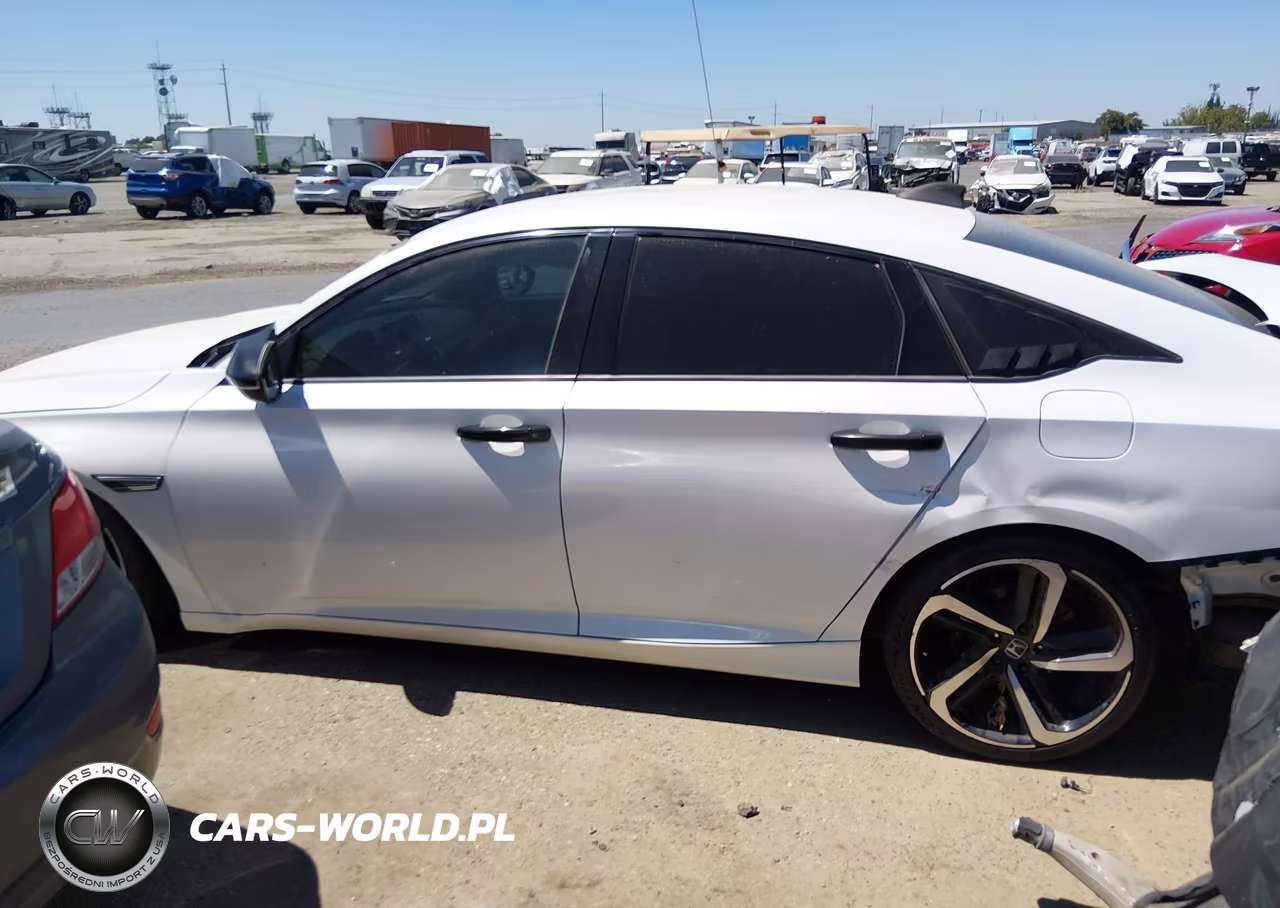 2018 Honda Accord Sport VIN:1HGCV1F32JA050417 - 14
