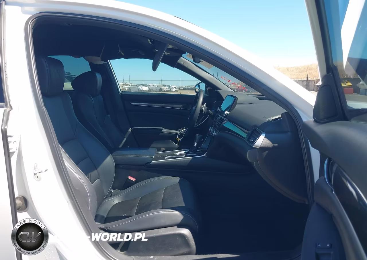 2018 Honda Accord Sport VIN:1HGCV1F32JA050417 - 5