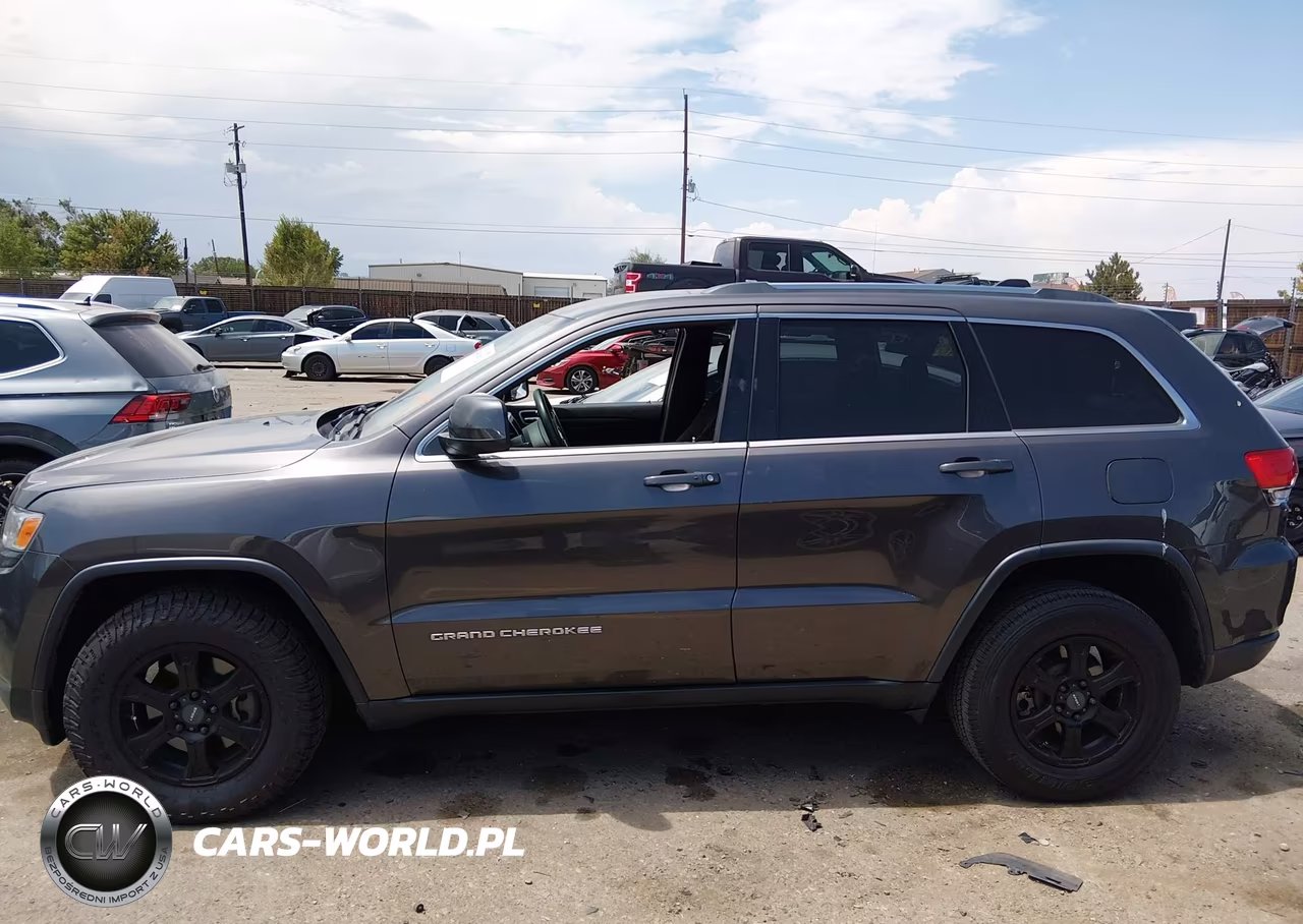 2015 Jeep Grand Cherokee Laredo VIN:1C4RJFAG6FC874847 - 15