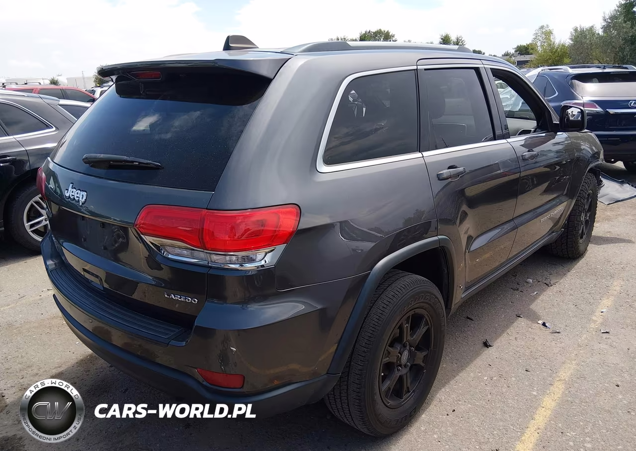 2015 Jeep Grand Cherokee Laredo VIN:1C4RJFAG6FC874847 - 4