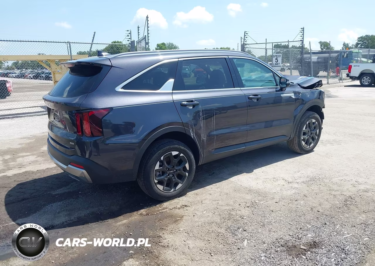 2025 Kia Sorento S VIN:5XYRLDJC3SG392032 - 4