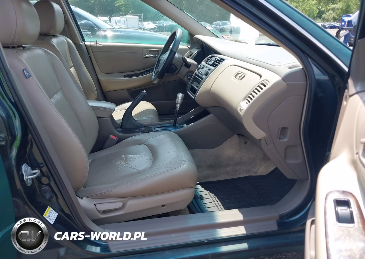 2000 Honda Accord 3.0 Ex VIN:1HGCG1650YA068663 - 5