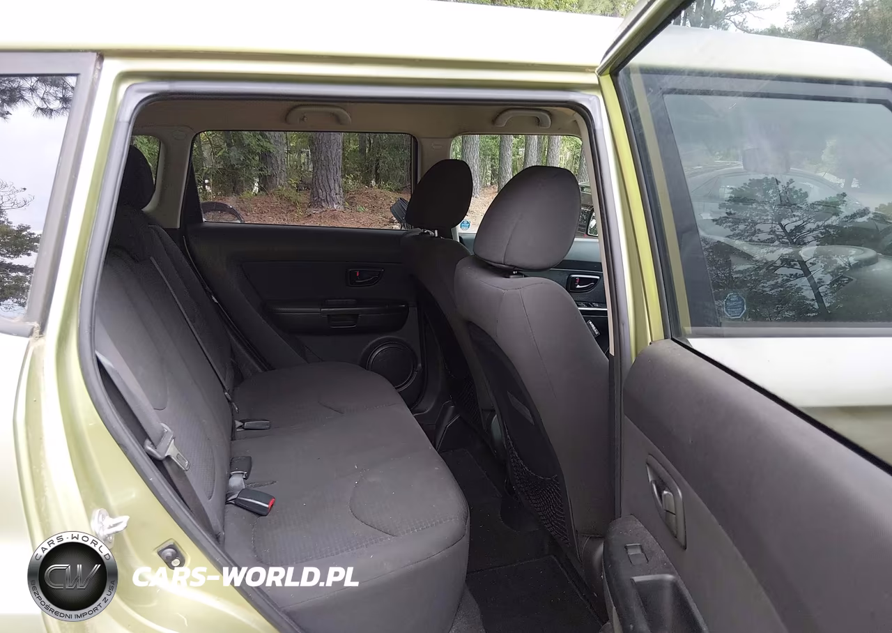 2013 Kia Soul VIN:KNDJT2A56D7500968 - 8