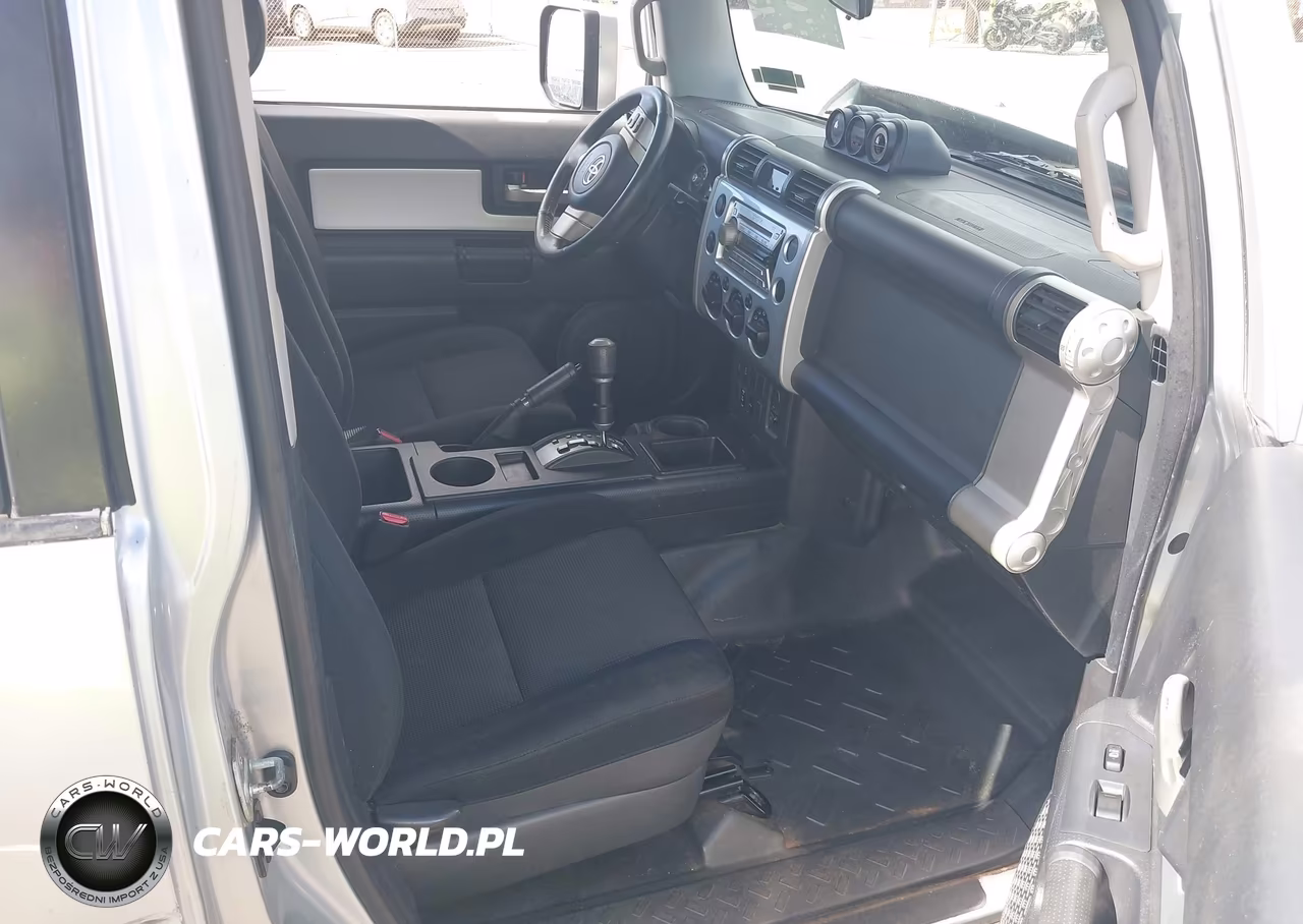 2007 Toyota Fj Cruiser VIN:JTEZU11F770001835 - 5