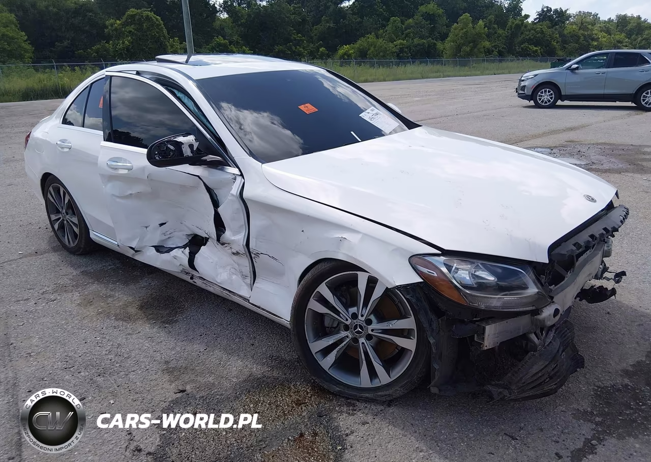 2018 Mercedes-Benz C 300 – zdjęcie 1 z 16
