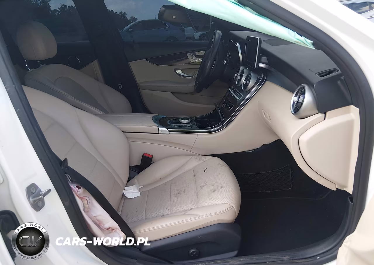 2018 Mercedes-Benz C 300 VIN:55SWF4JB3JU245134 - 5