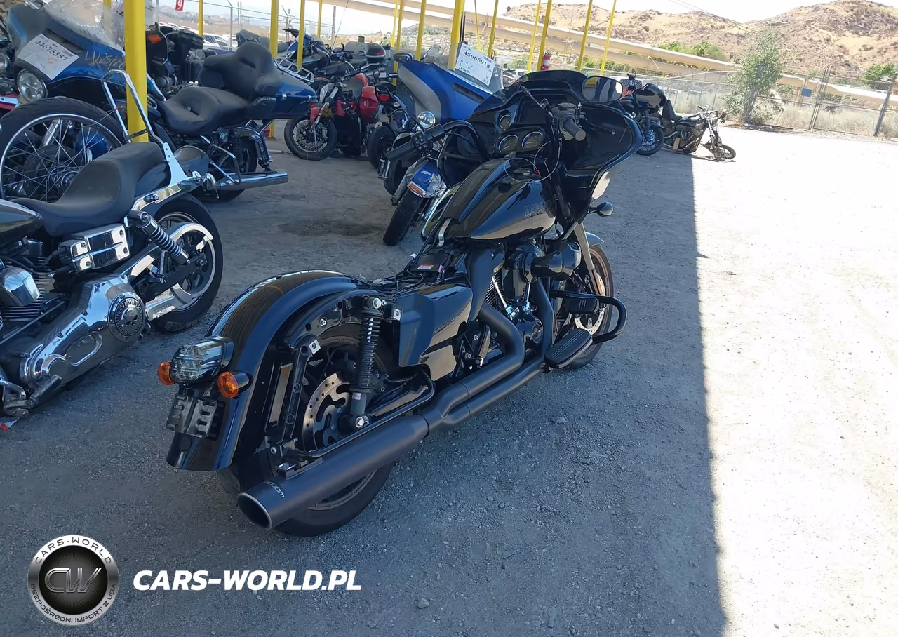 2022 Harley-Davidson Fltrxst VIN:1HD1ACL22NB666173 - 4