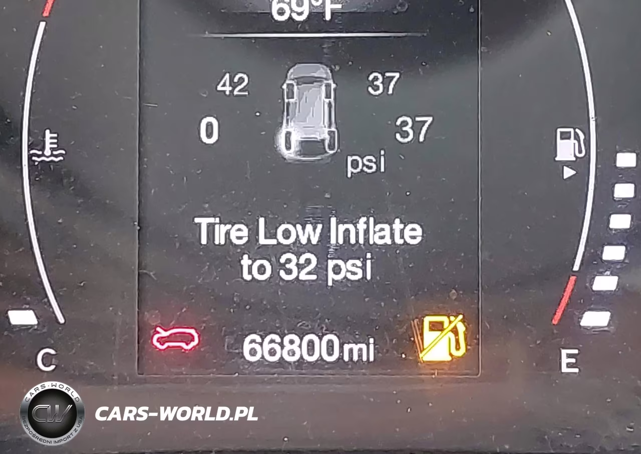 2019 Jeep Compass Latitude 4X4 VIN:3C4NJDBB6KT767446 - 16