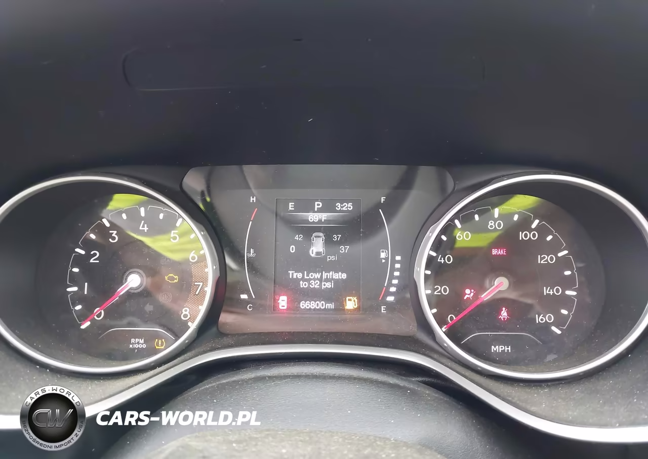 2019 Jeep Compass Latitude 4X4 VIN:3C4NJDBB6KT767446 - 7