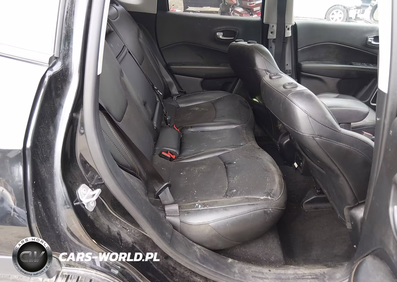 2019 Jeep Compass Latitude 4X4 VIN:3C4NJDBB6KT767446 - 8