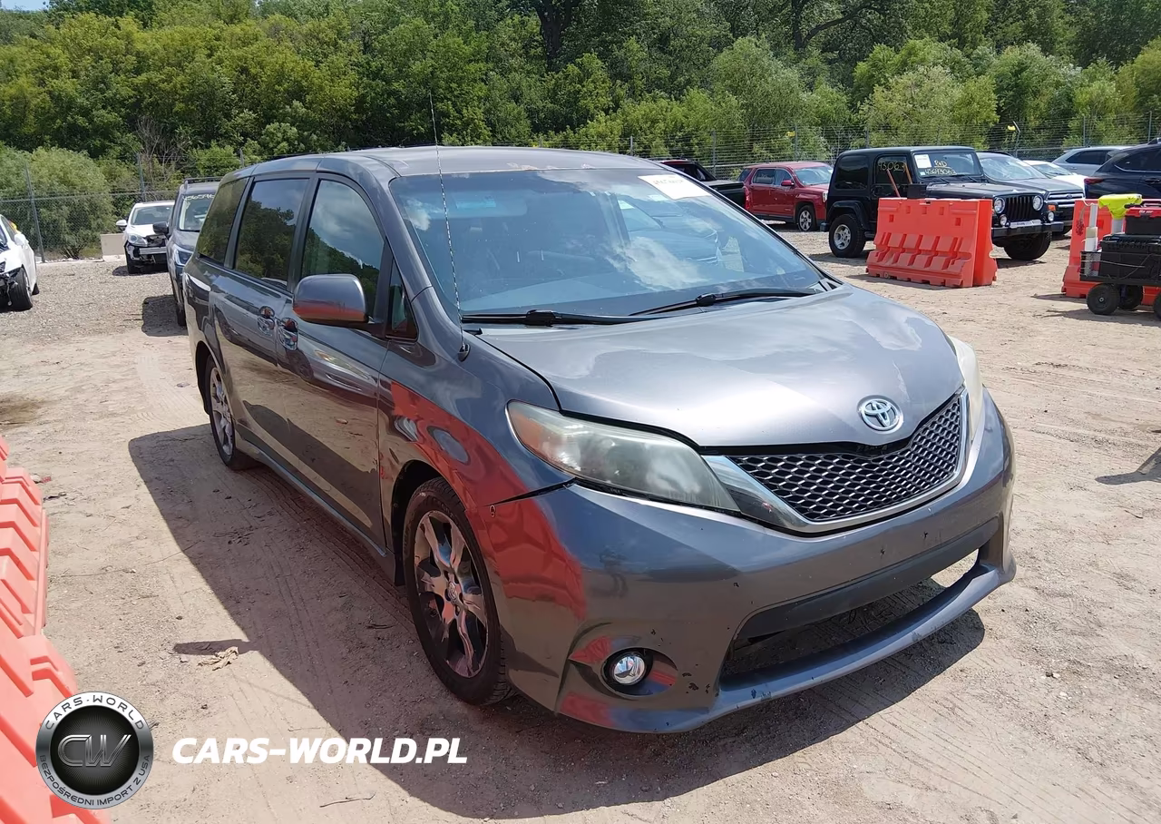 2011 Toyota Sienna Se VIN:5TDXK3DC7BS033320 - 1