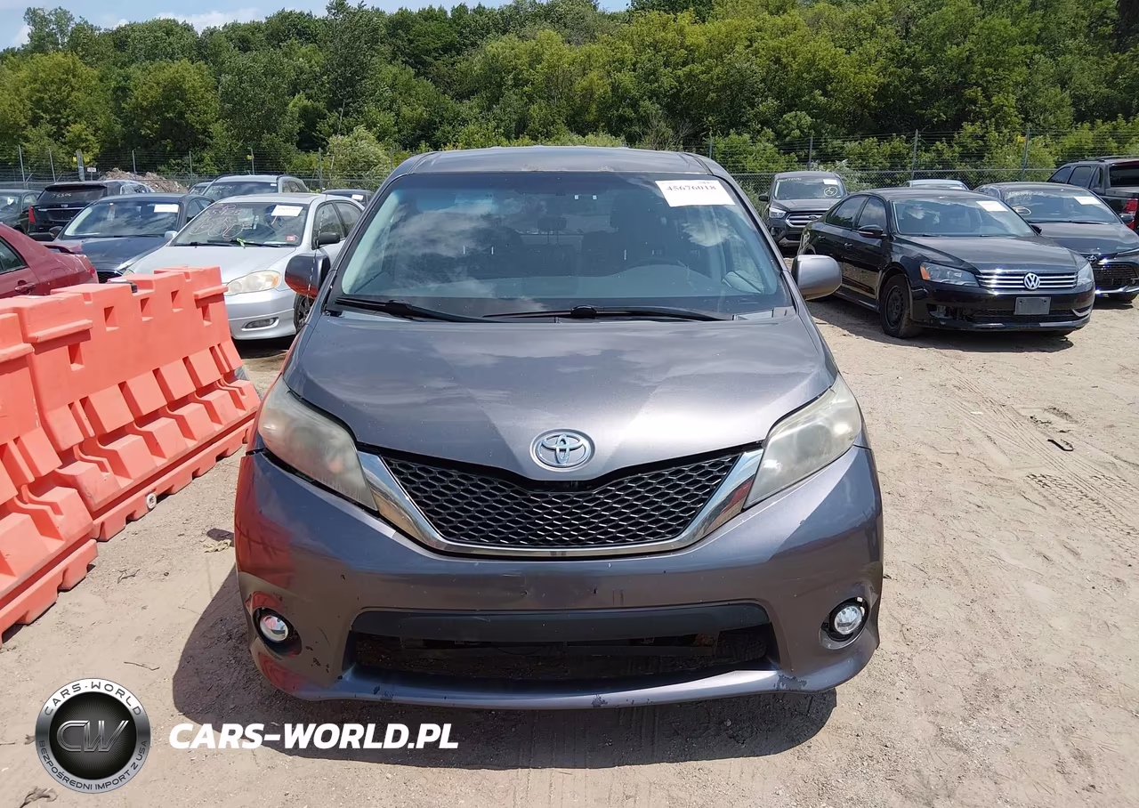2011 Toyota Sienna Se VIN:5TDXK3DC7BS033320 - 12