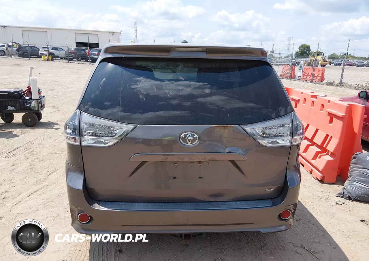 2011 Toyota Sienna Se VIN:5TDXK3DC7BS033320 - 16