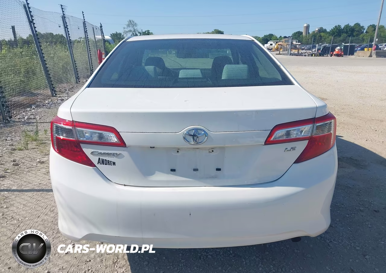 2014 Toyota Camry Le VIN:4T1BF1FK8EU427489 - 16