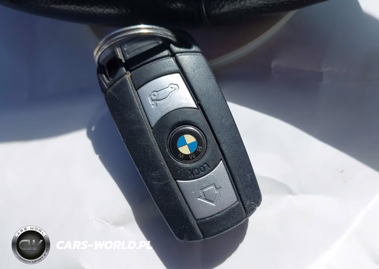 2010 BMW 528I xDrive VIN:WBANV1C53AC443891 - 11