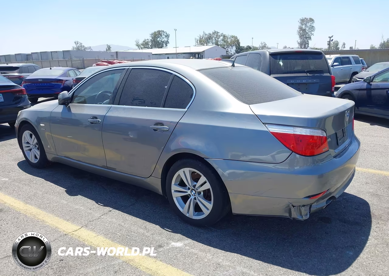 2010 BMW 528I xDrive VIN:WBANV1C53AC443891 - 3