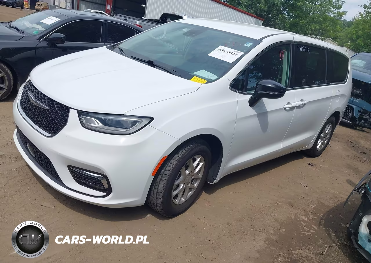2024 Chrysler Pacifica Touring L VIN:2C4RC1BG9RR106237 - 2