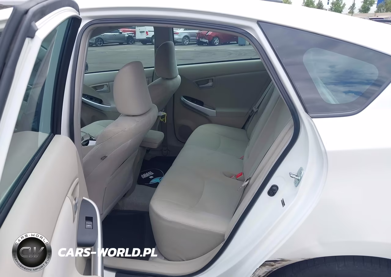2011 Toyota Prius Two VIN:JTDKN3DU9B5313109 - 8