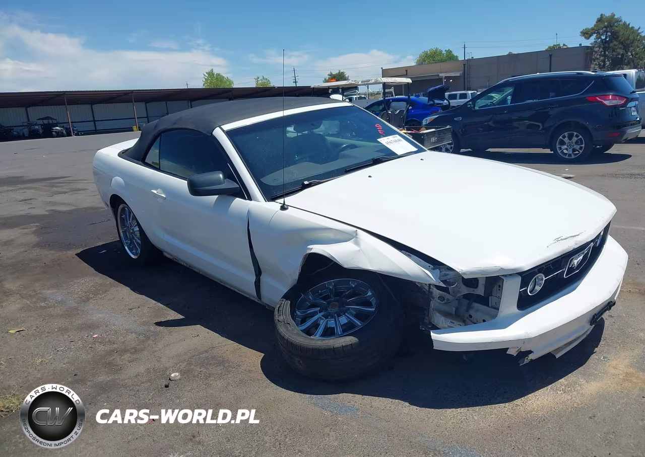 2007 Ford Mustang V6 Deluxe-V6 Premium – zdjęcie 1 z 17