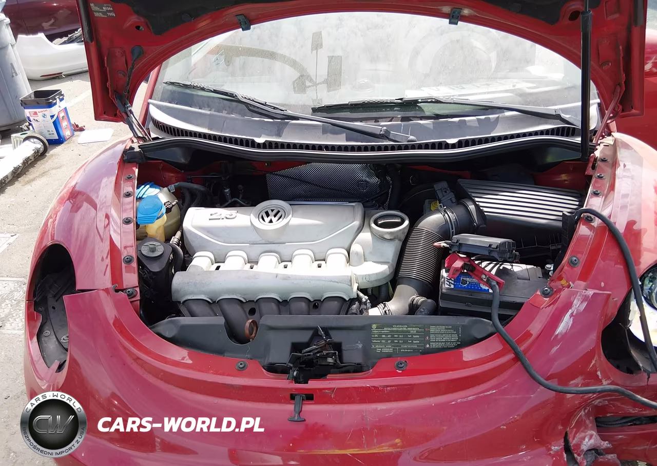2010 Volkswagen New Beetle 2.5L VIN:3VWRG3AL0AM004381 - 10