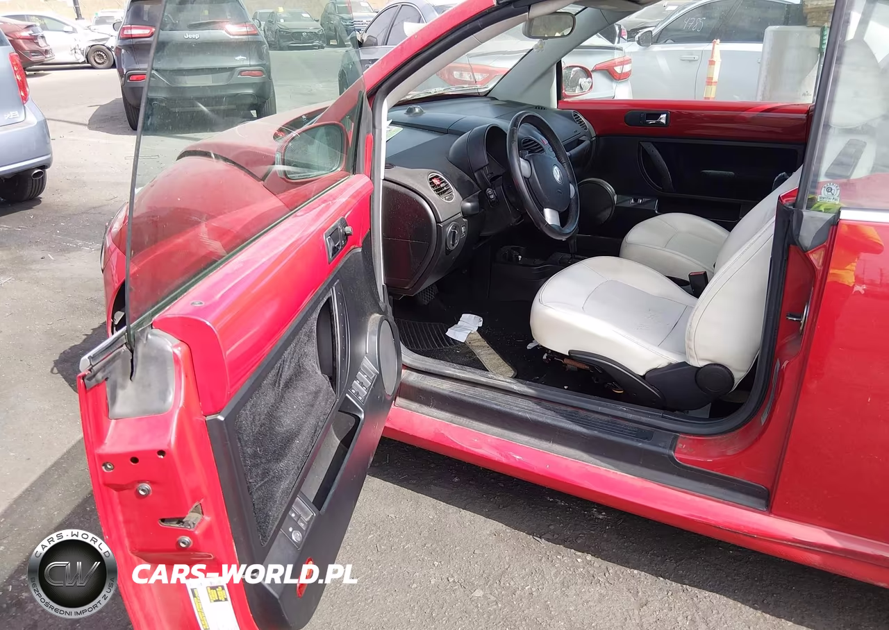 2010 Volkswagen New Beetle 2.5L VIN:3VWRG3AL0AM004381 - 5