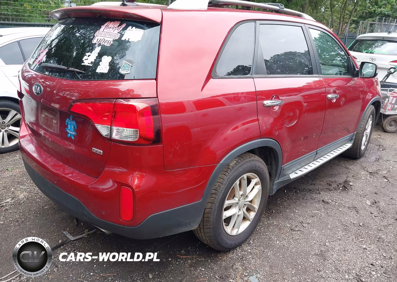 2014 Kia Sorento Lx VIN:5XYKT4A61EG512944 - 4