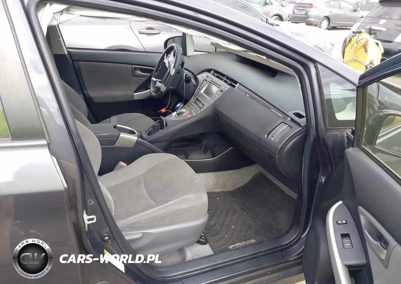 2014 Toyota Prius Plug-In VIN:JTDKN3DP3E3060055 - 5