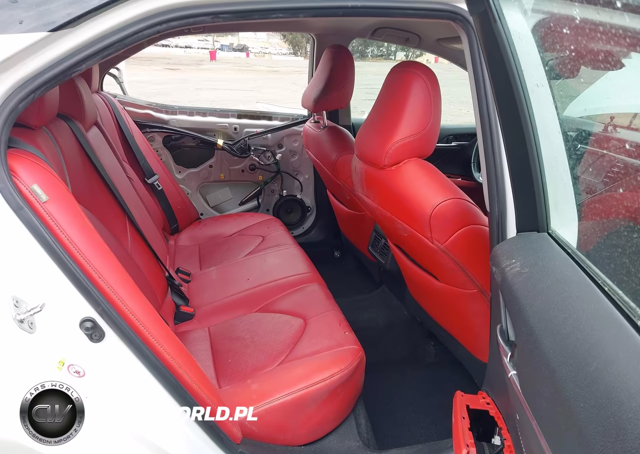 2018 Toyota Camry Xse VIN:4T1B61HK9JU103359 - 8