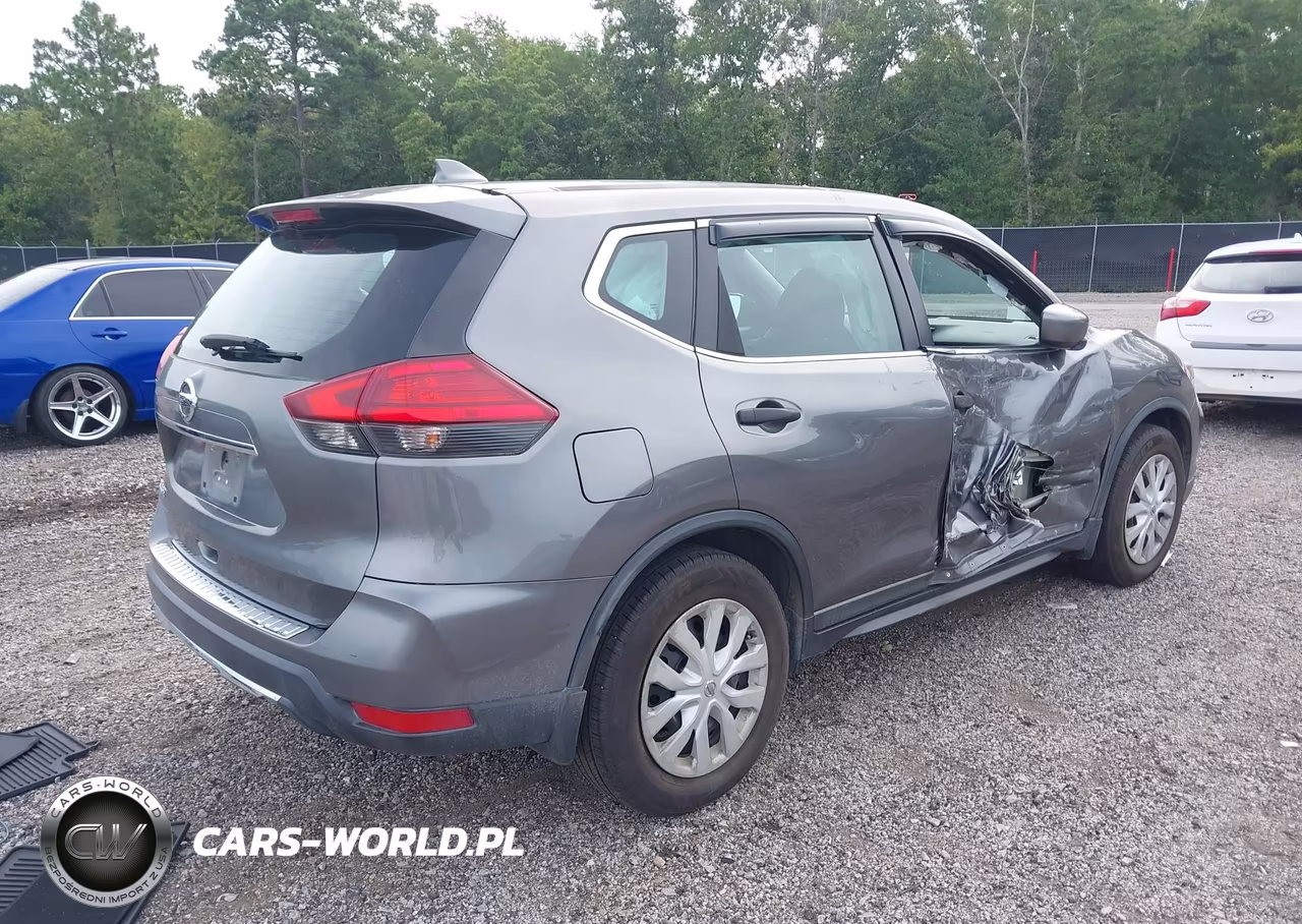 2017 Nissan Rogue S VIN:5N1AT2MT6HC792253 - 4