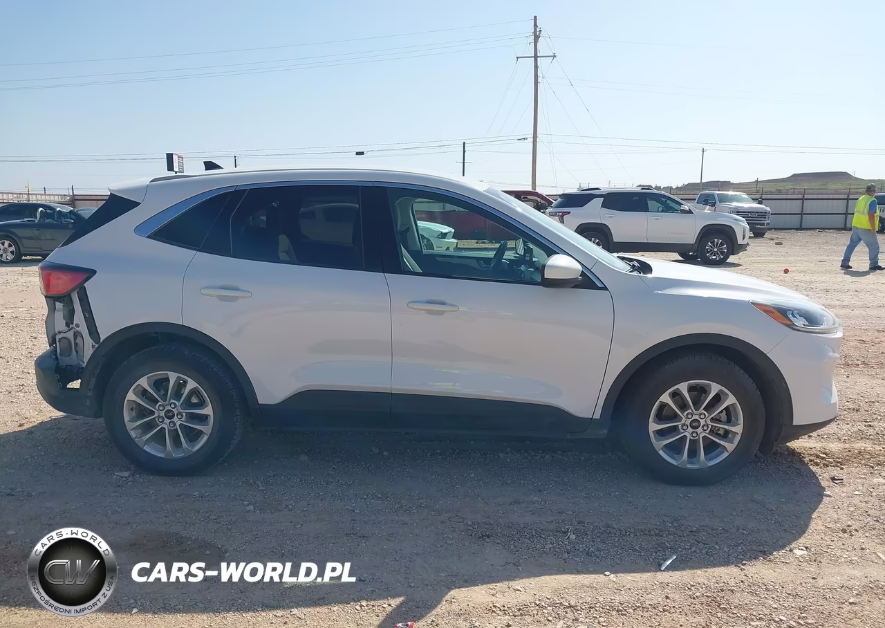 2021 Ford Escape Se VIN:1FMCU0G66MUB15580 - 13