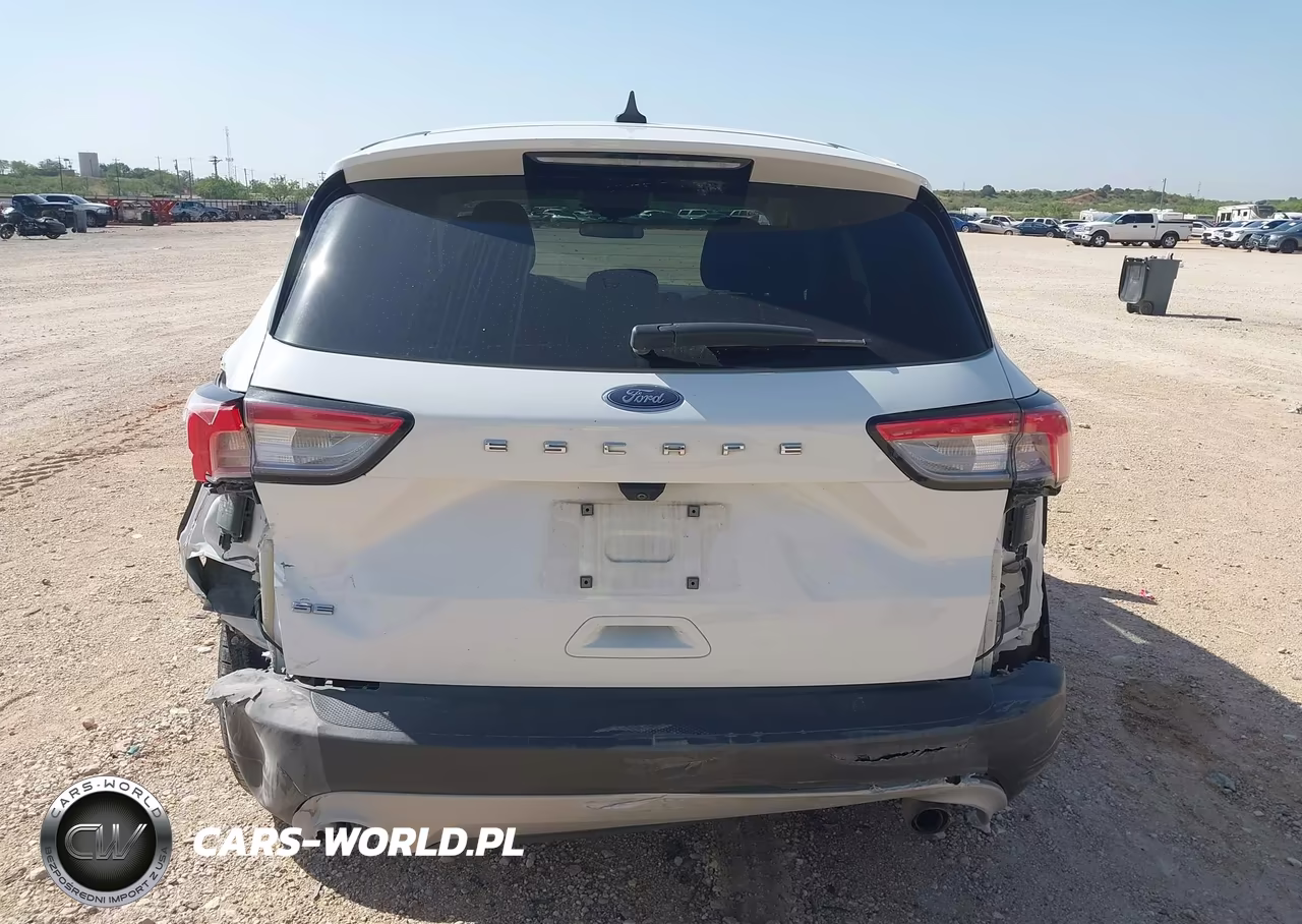 2021 Ford Escape Se VIN:1FMCU0G66MUB15580 - 16