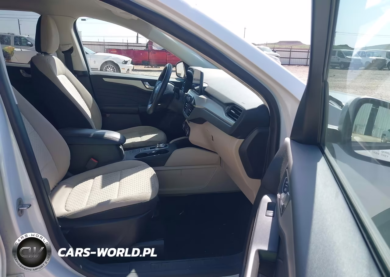 2021 Ford Escape Se VIN:1FMCU0G66MUB15580 - 5