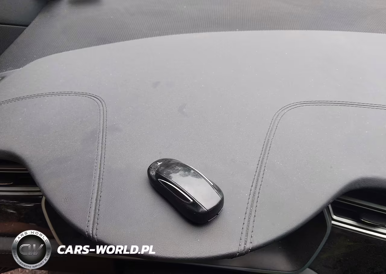 2016 Tesla Model X VIN:5YJXCAE27GF016861 - 11