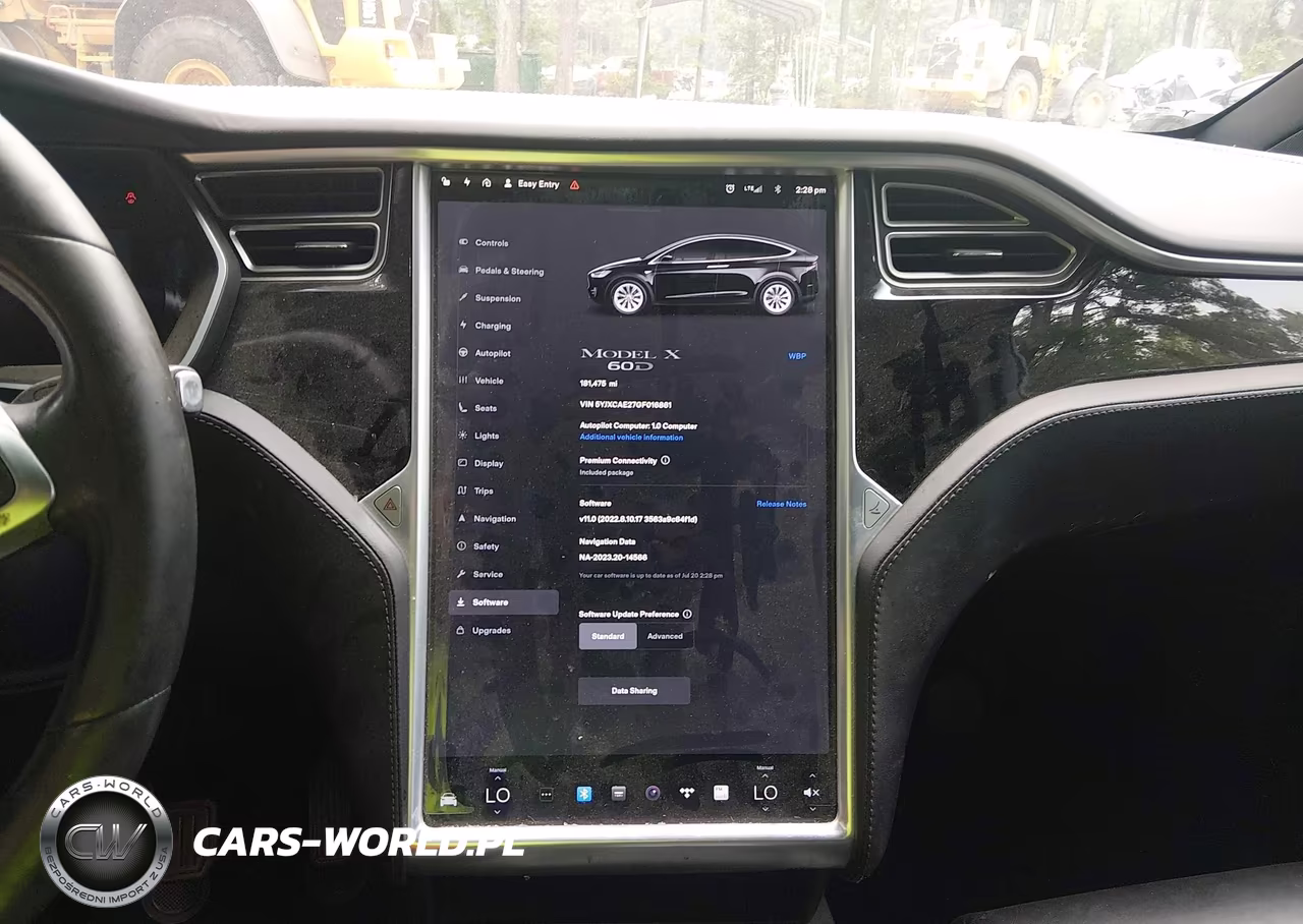 2016 Tesla Model X VIN:5YJXCAE27GF016861 - 18