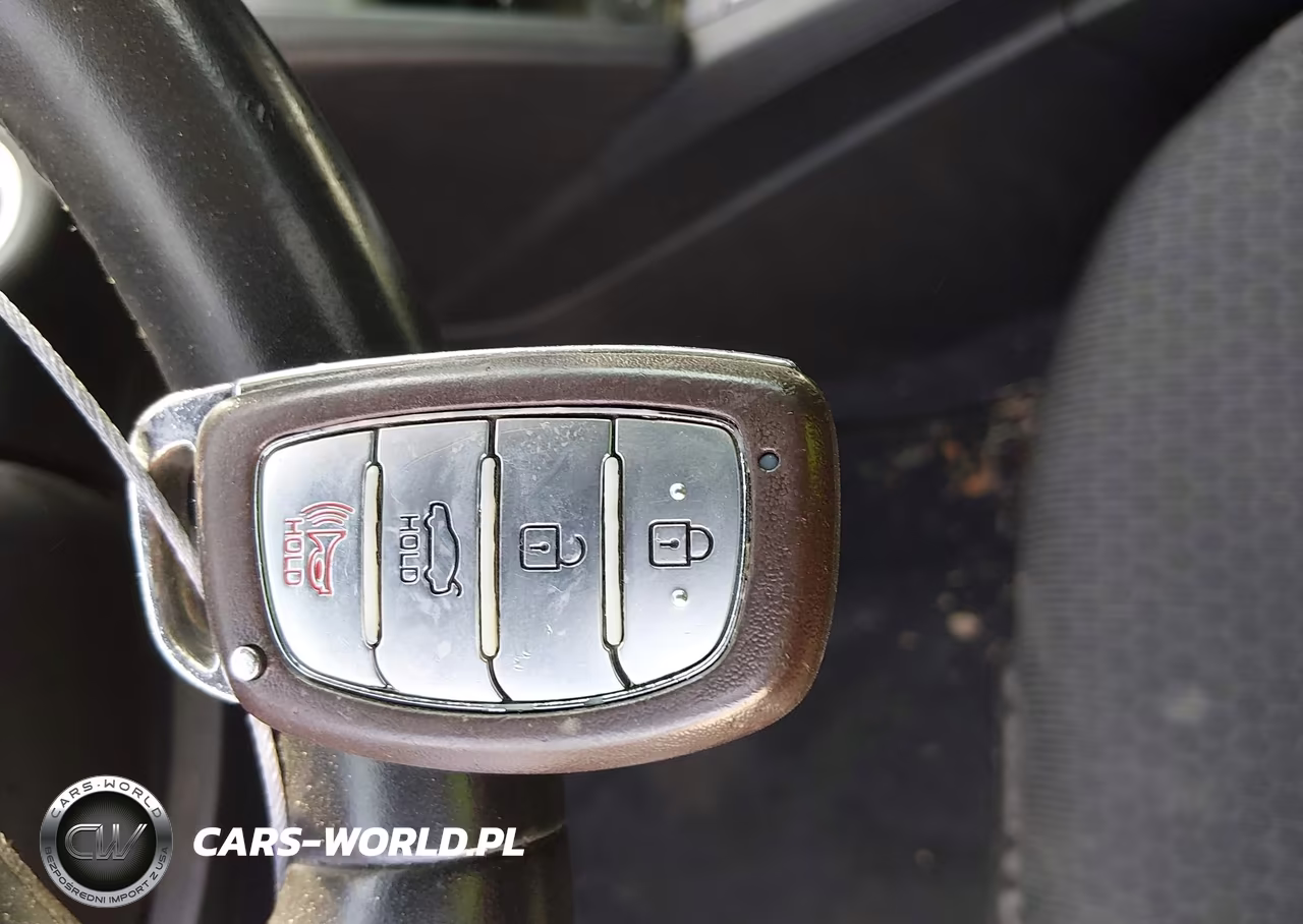 2018 Hyundai Elantra Value Edition VIN:5NPD84LF7JH371291 - 11