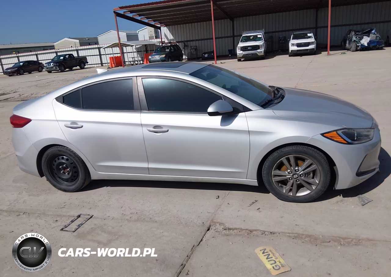 2018 Hyundai Elantra Value Edition VIN:5NPD84LF7JH371291 - 13