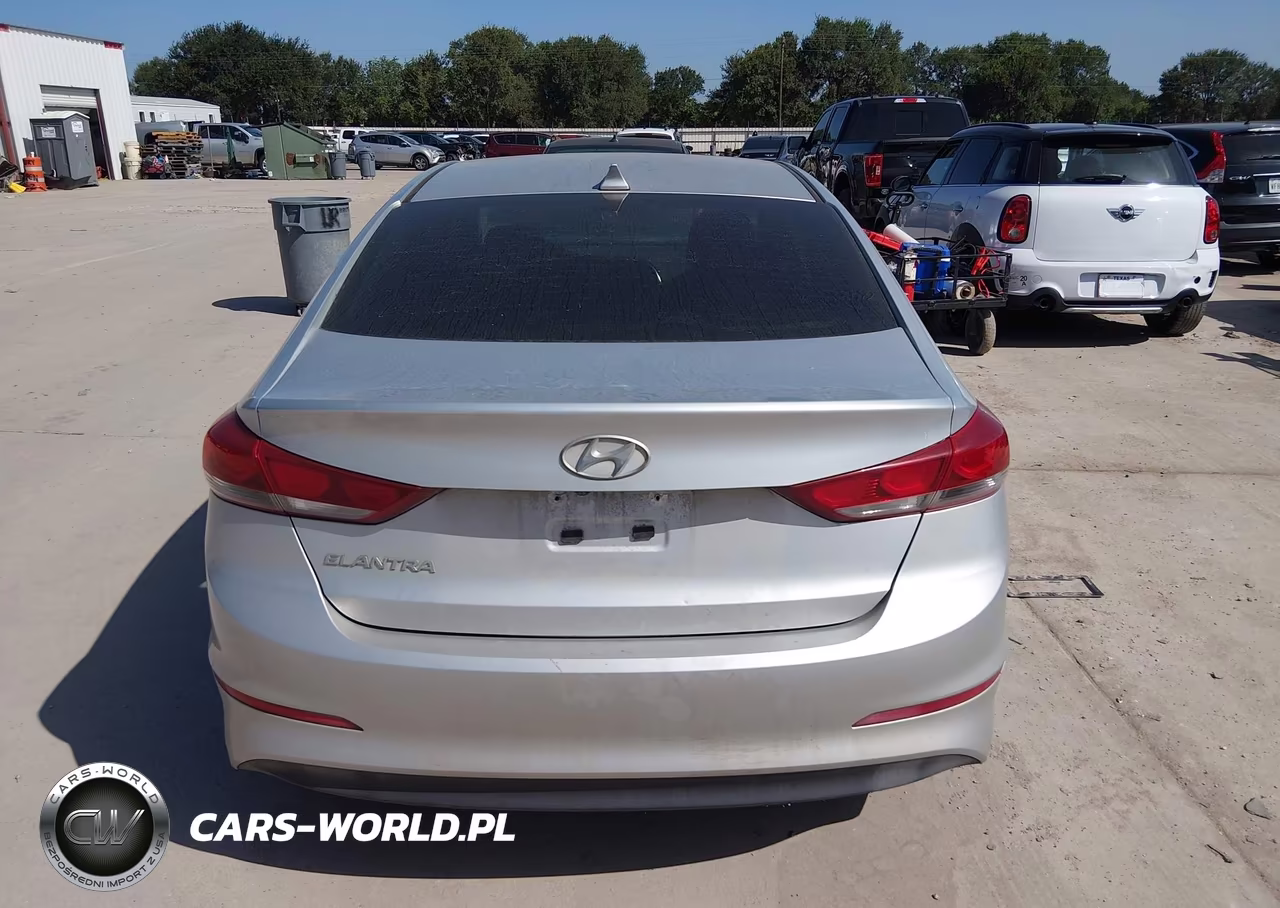2018 Hyundai Elantra Value Edition VIN:5NPD84LF7JH371291 - 16