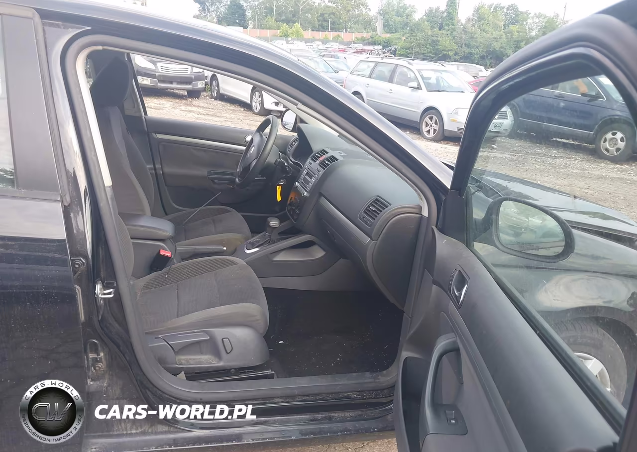 2009 Volkswagen Jetta S VIN:3VWJZ71K99M084135 - 5