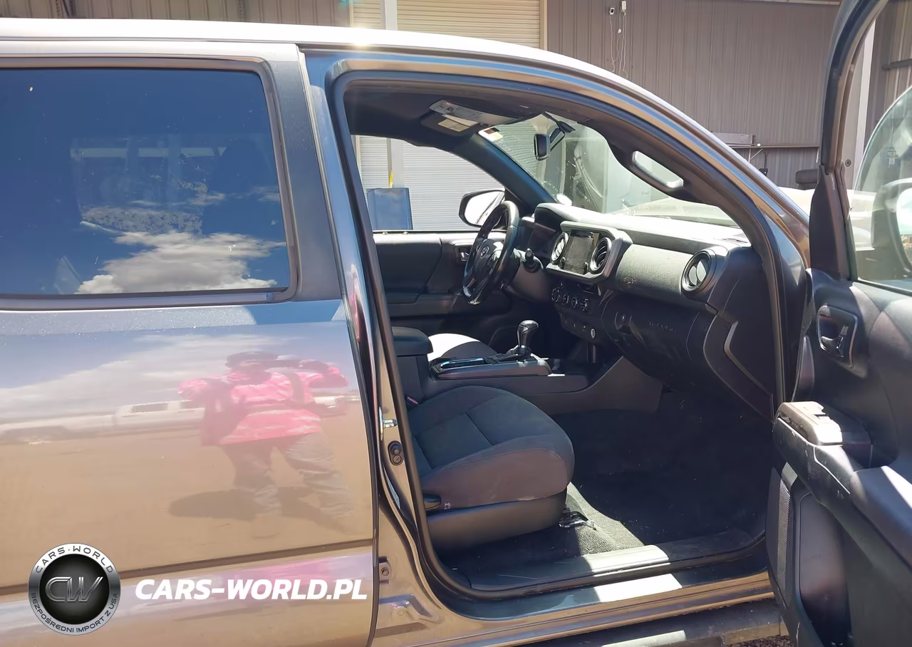 2016 Toyota Tacoma VIN:5TFCZ5ANXGX007372 - 5