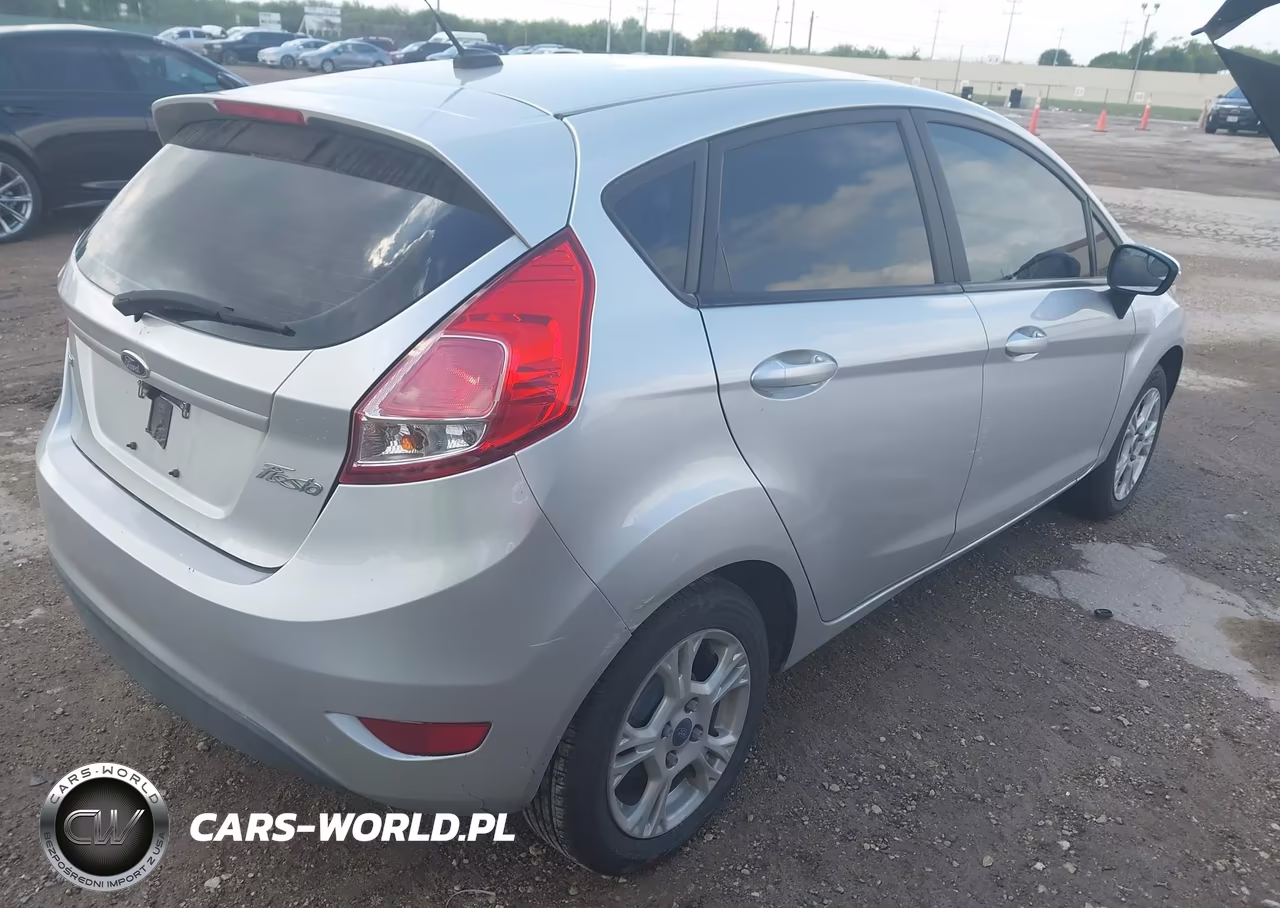 2016 Ford Fiesta Se VIN:3FADP4EJ1GM151173 - 4