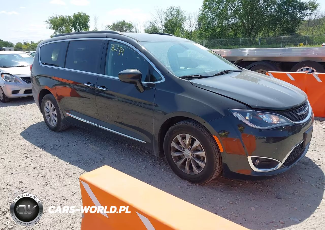 2017 Chrysler Pacifica Touring-L – zdjęcie 1 z 16