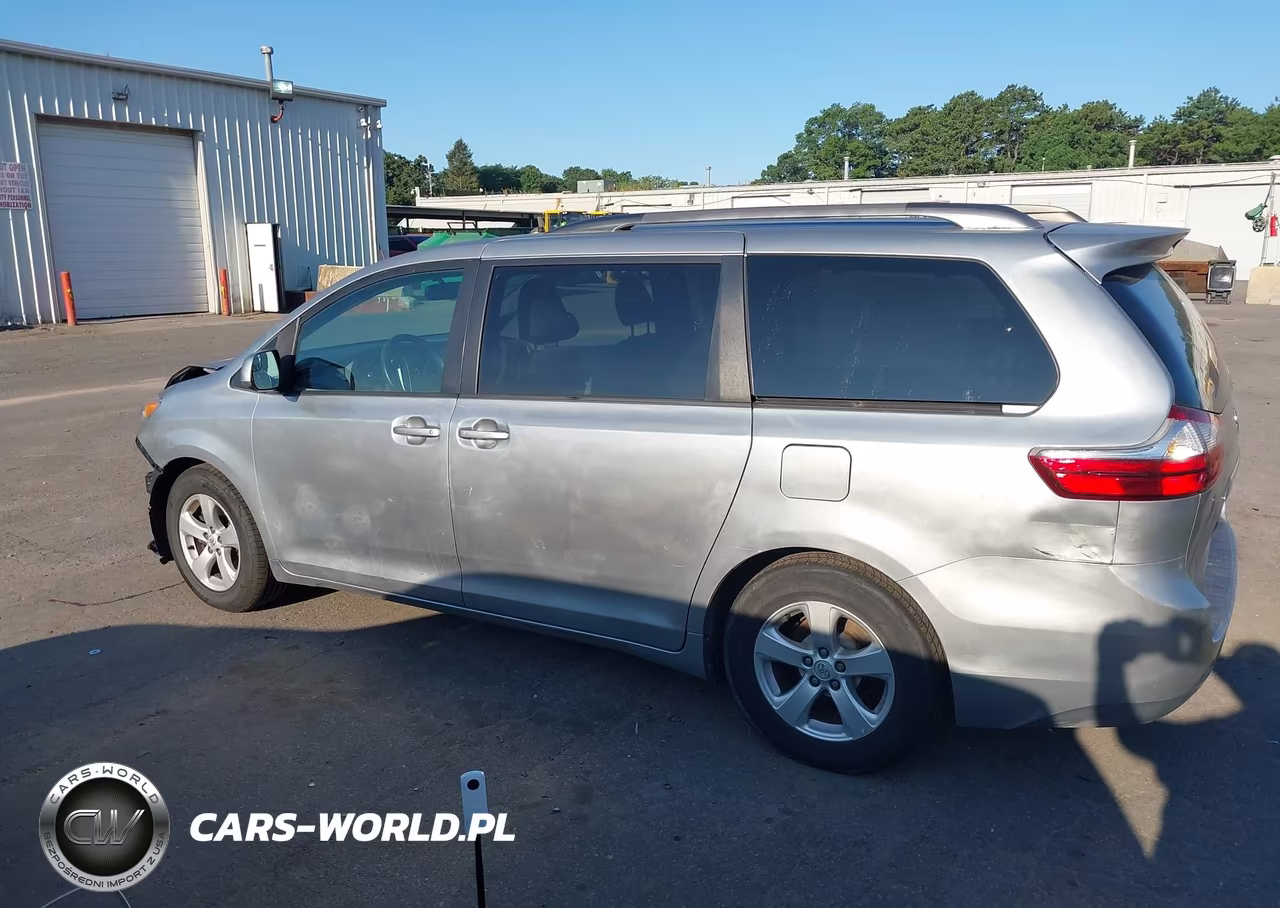 2015 Toyota Sienna Le 8 Passenger VIN:5TDKK3DC8FS685198 - 15