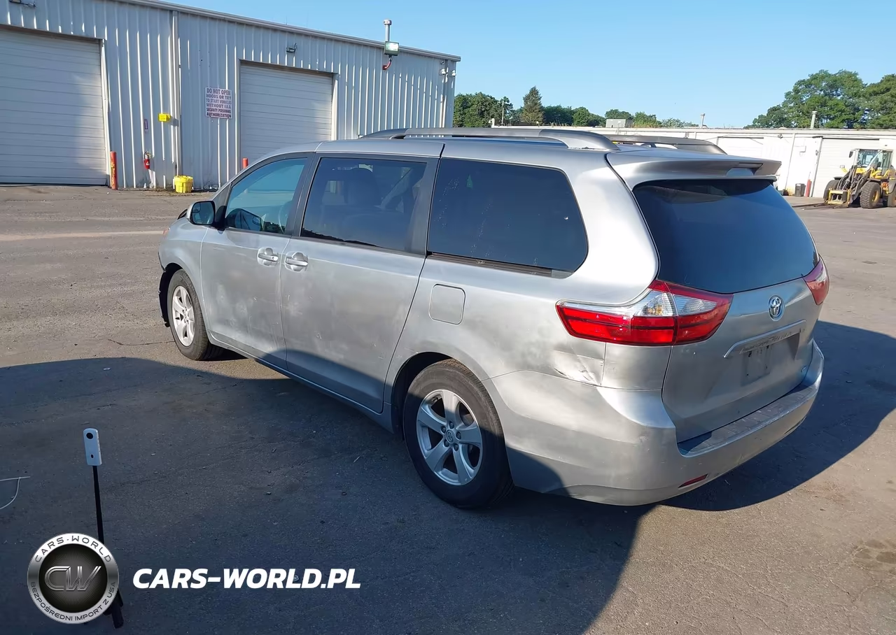 2015 Toyota Sienna Le 8 Passenger VIN:5TDKK3DC8FS685198 - 3